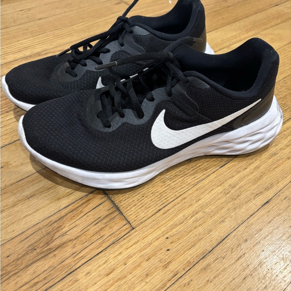 Nike Black and White Athletic Sneakers